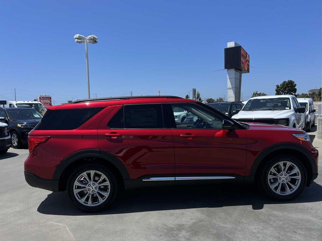 new 2024 Ford Explorer car, priced at $48,915