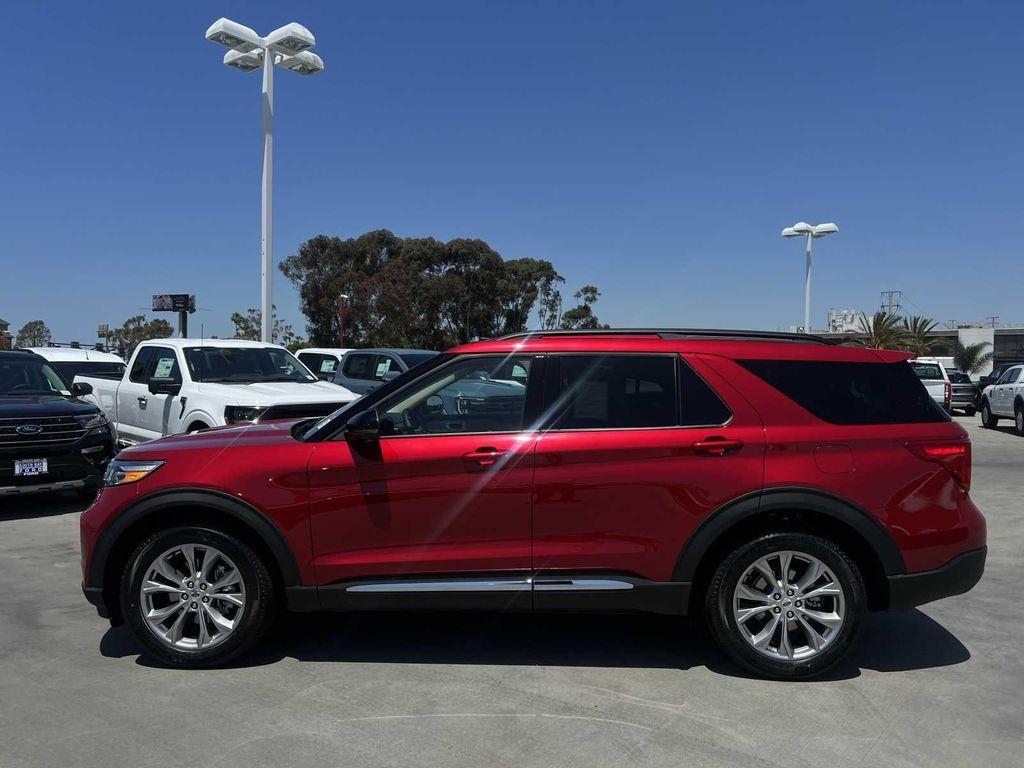 new 2024 Ford Explorer car, priced at $48,915