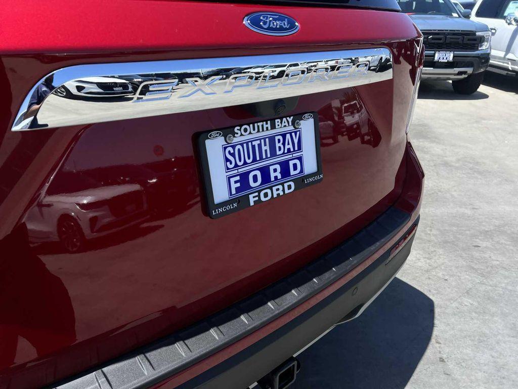 new 2024 Ford Explorer car, priced at $48,915