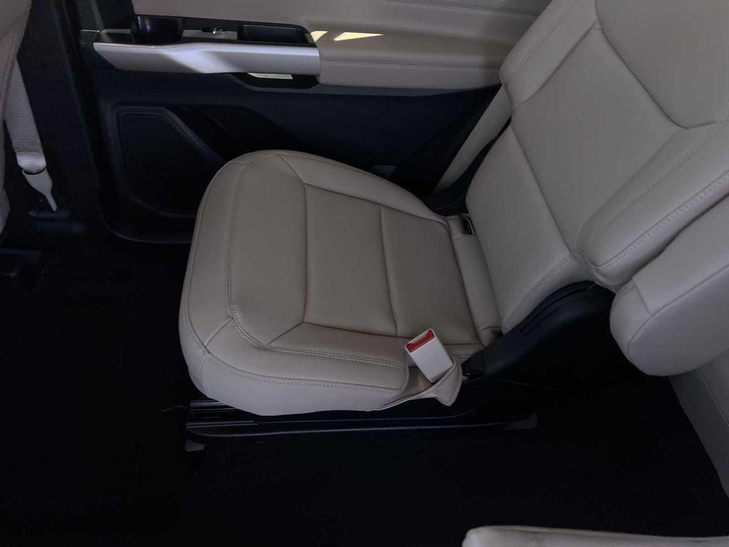 new 2024 Ford Explorer car, priced at $48,915
