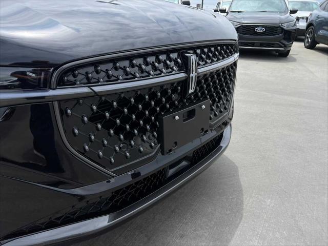 new 2025 Lincoln Nautilus car, priced at $66,705