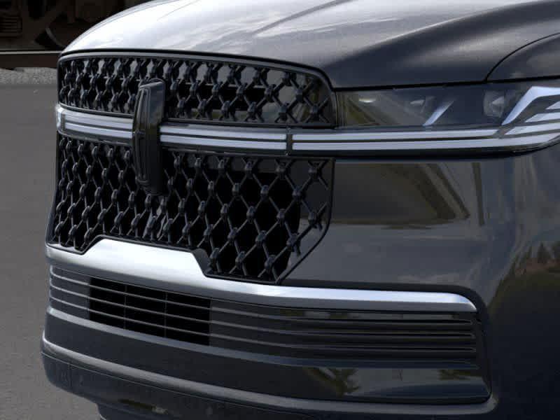 new 2025 Lincoln Navigator car, priced at $108,310