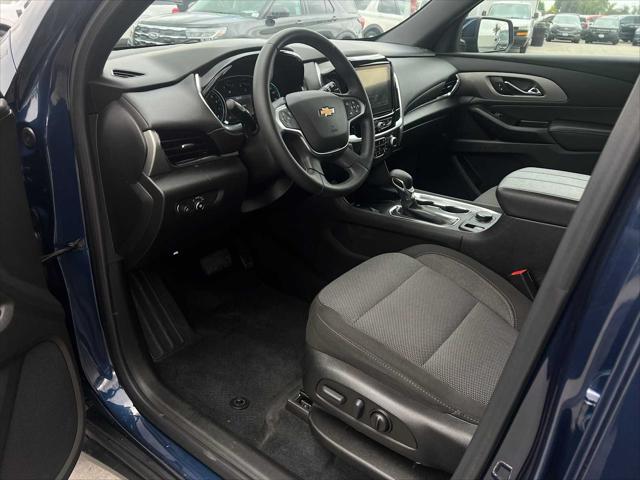 used 2023 Chevrolet Traverse car, priced at $29,988