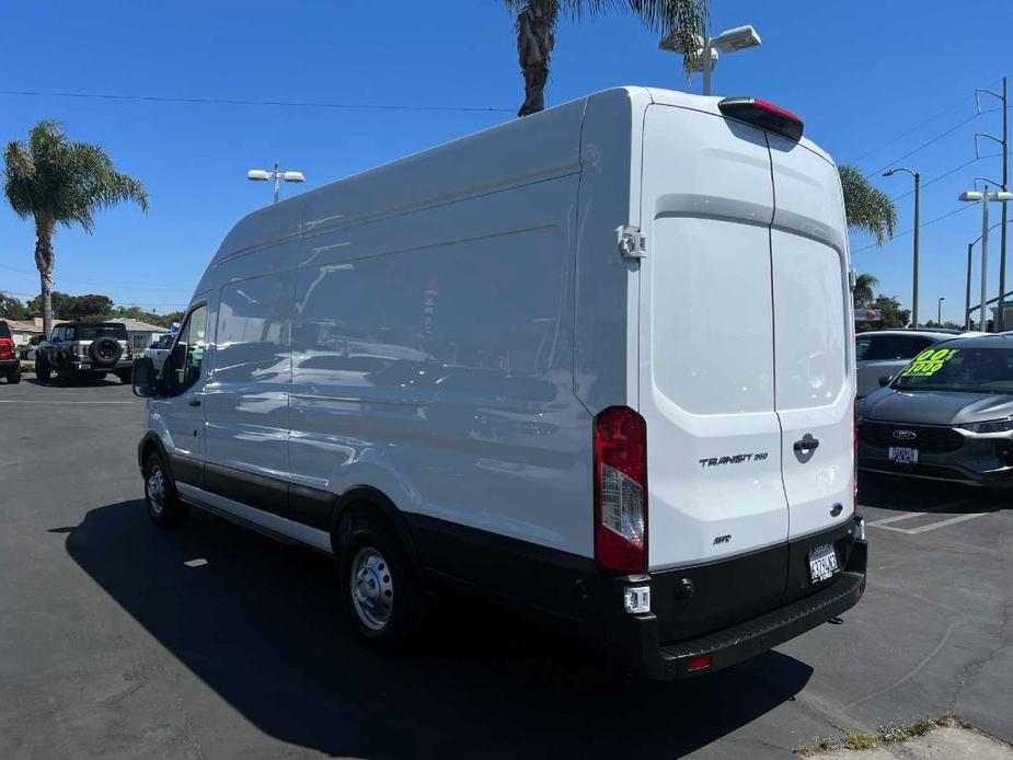 used 2022 Ford Transit-350 car