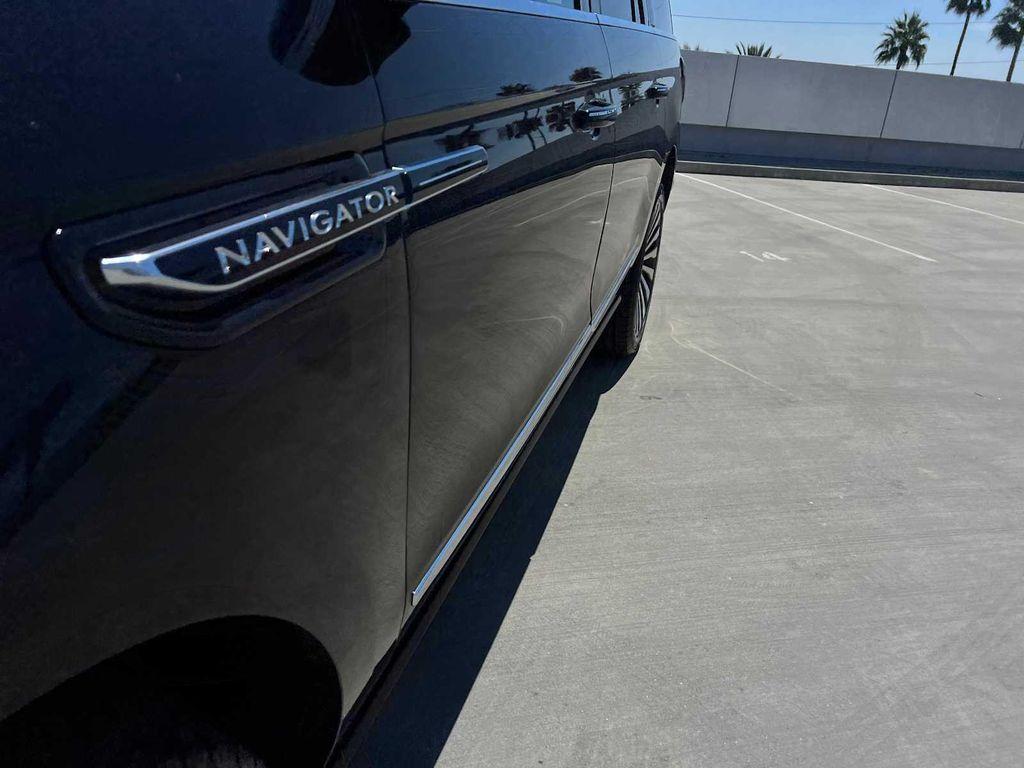used 2021 Lincoln Navigator L car, priced at $50,988