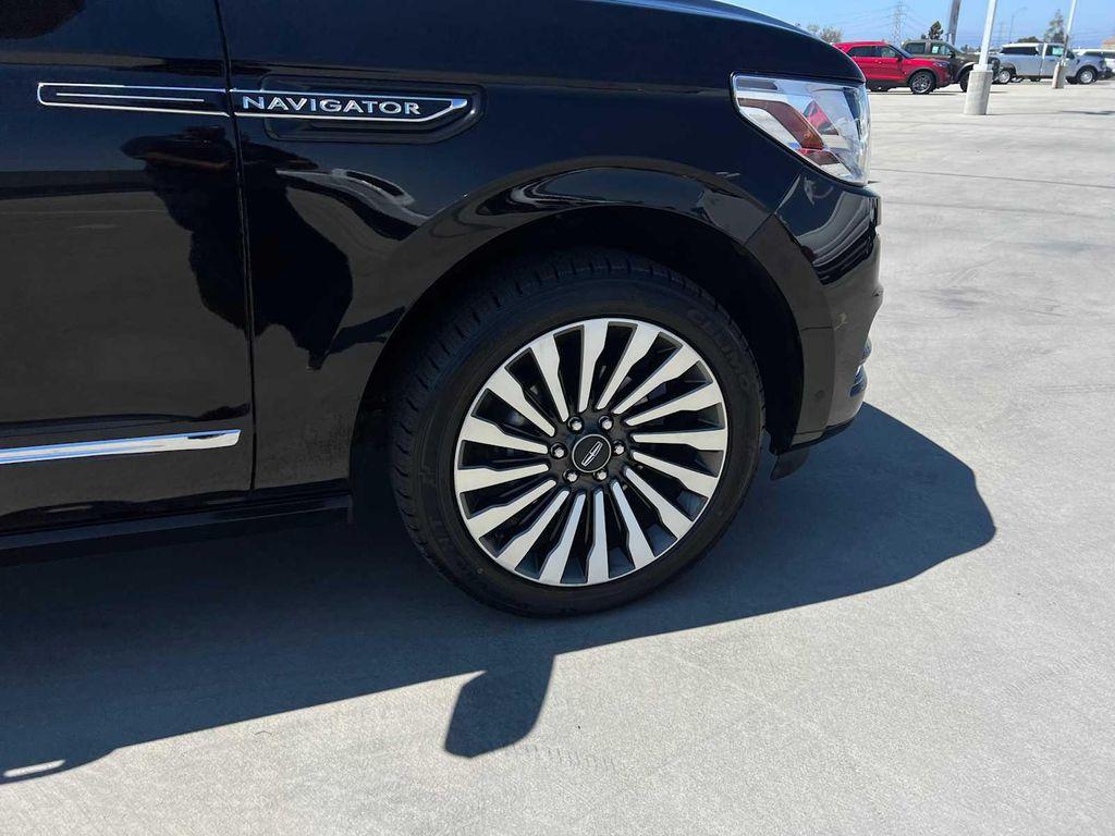 used 2021 Lincoln Navigator L car, priced at $50,988