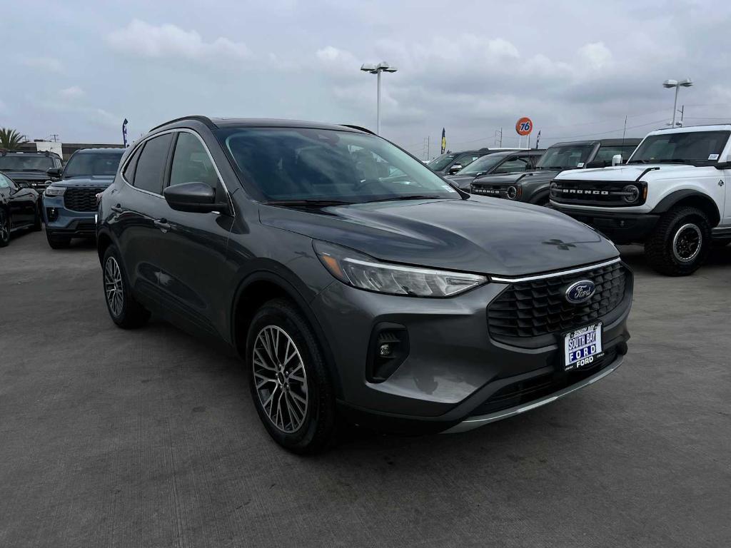 new 2025 Ford Escape car, priced at $41,985
