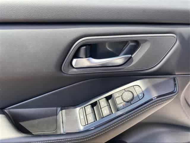 new 2025 Nissan Rogue car