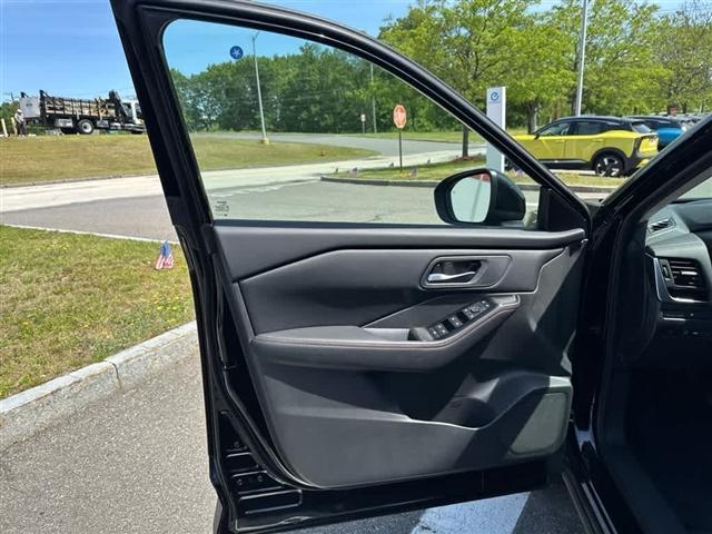 new 2025 Nissan Rogue car, priced at $36,592