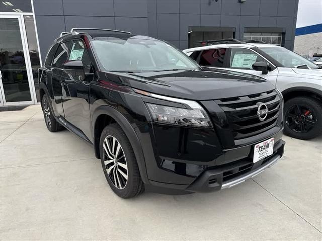 new 2025 Nissan Pathfinder car, priced at $45,215