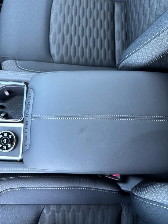 new 2025 Nissan Pathfinder car, priced at $41,586