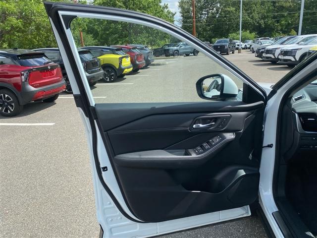 new 2025 Nissan Rogue car