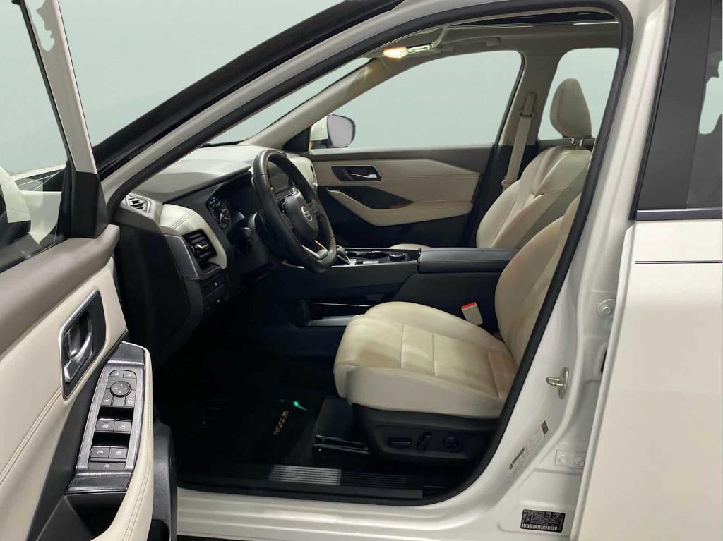 used 2021 Nissan Rogue car, priced at $24,723