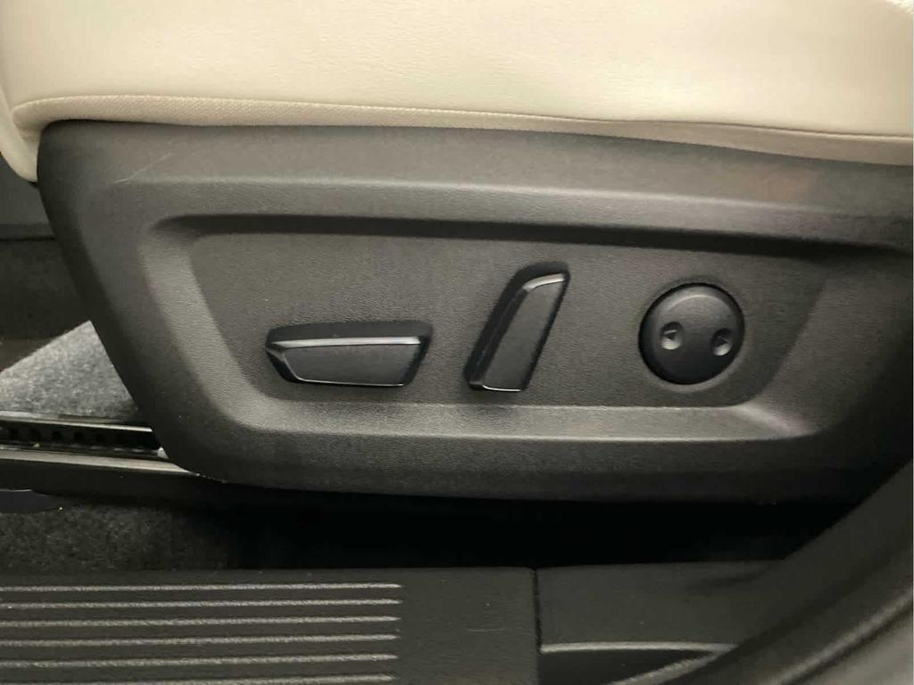 used 2021 Nissan Rogue car, priced at $24,723