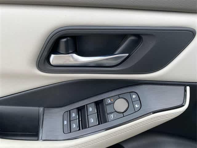 new 2025 Nissan Rogue car, priced at $33,774