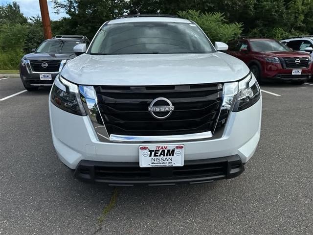 new 2025 Nissan Pathfinder car, priced at $42,014