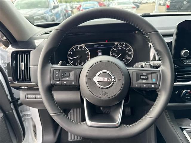 new 2025 Nissan Pathfinder car, priced at $42,014