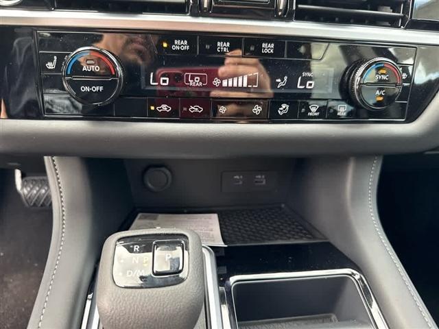 new 2025 Nissan Pathfinder car, priced at $42,014