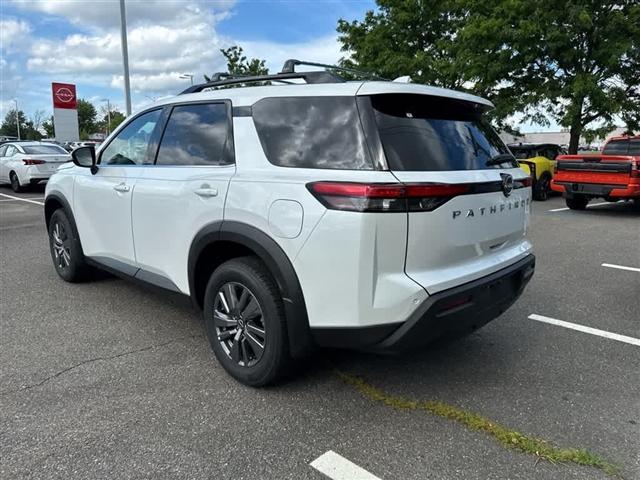 new 2025 Nissan Pathfinder car, priced at $42,014