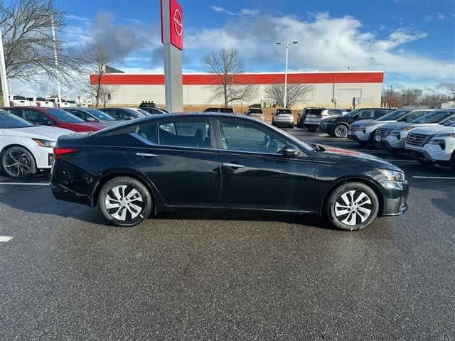 new 2025 Nissan Altima car, priced at $25,450