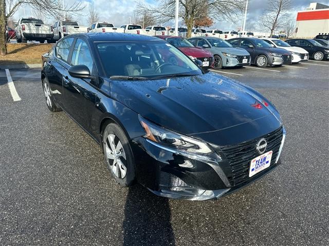 new 2025 Nissan Altima car, priced at $27,888