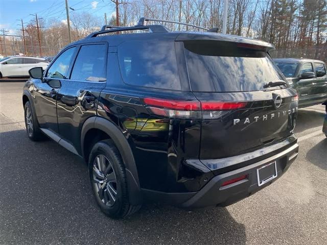 new 2025 Nissan Pathfinder car, priced at $35,818