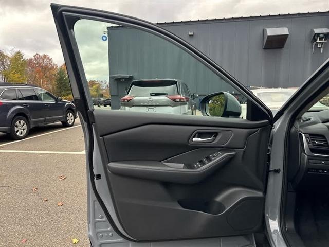 new 2026 Nissan Rogue car, priced at $29,460