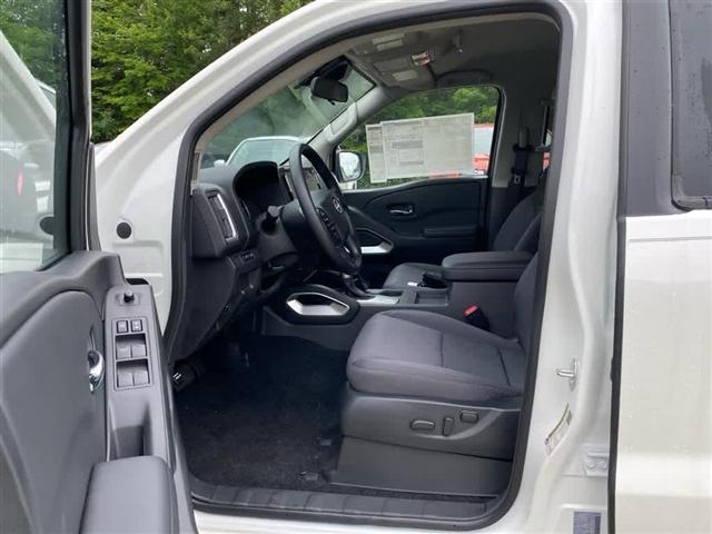 new 2025 Nissan Frontier car, priced at $36,001