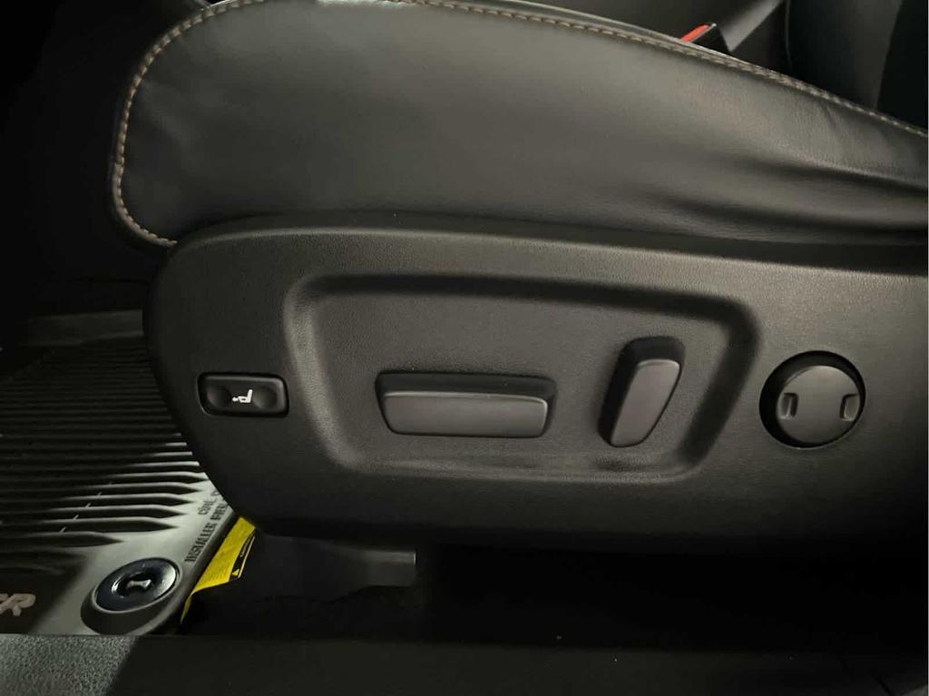 used 2017 Toyota Highlander car, priced at $21,452