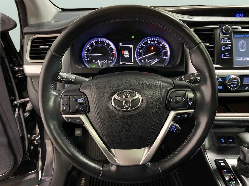 used 2017 Toyota Highlander car, priced at $21,452