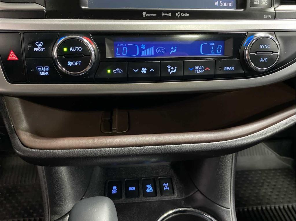 used 2017 Toyota Highlander car, priced at $21,452