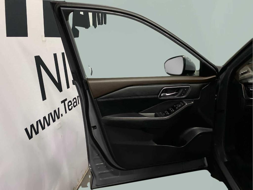 used 2022 Nissan Rogue car, priced at $31,431