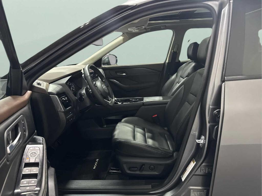used 2023 Nissan Rogue car, priced at $27,899