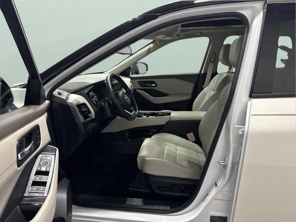 used 2023 Nissan Rogue car, priced at $29,717