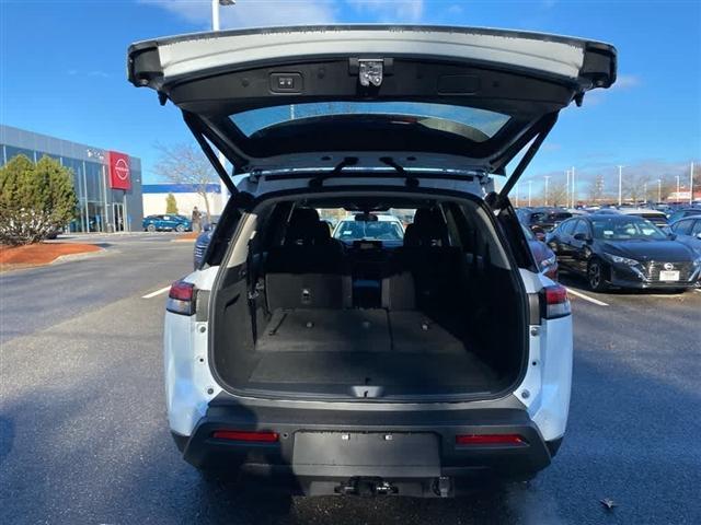 new 2025 Nissan Pathfinder car, priced at $38,547