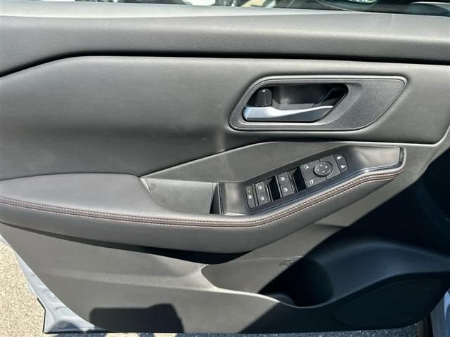 new 2025 Nissan Rogue car, priced at $35,256