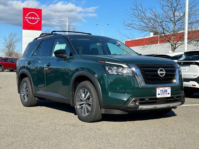 new 2024 Nissan Pathfinder car, priced at $44,290