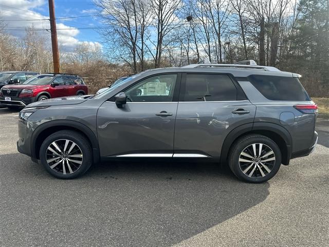 new 2025 Nissan Pathfinder car, priced at $52,190