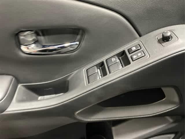 new 2025 Nissan Frontier car, priced at $40,729