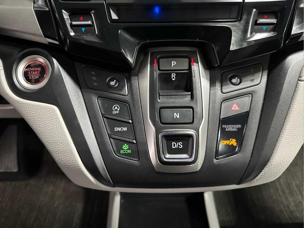 used 2024 Honda Odyssey car, priced at $35,410