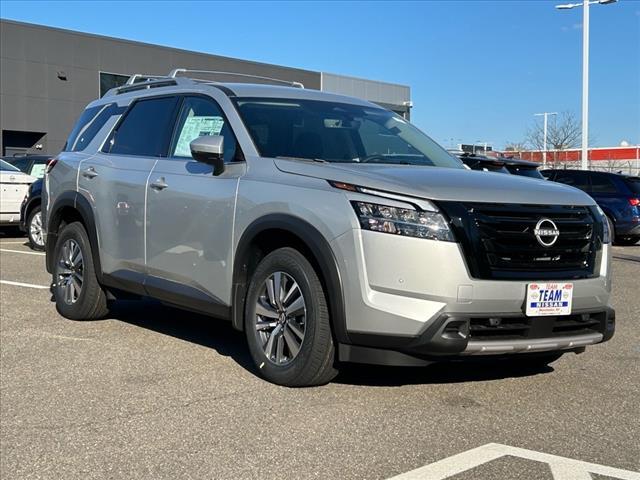 new 2024 Nissan Pathfinder car, priced at $43,977