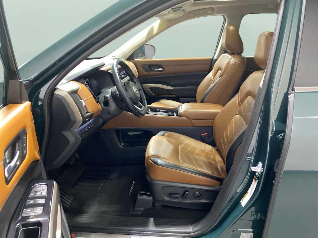 used 2023 Nissan Pathfinder car, priced at $40,744