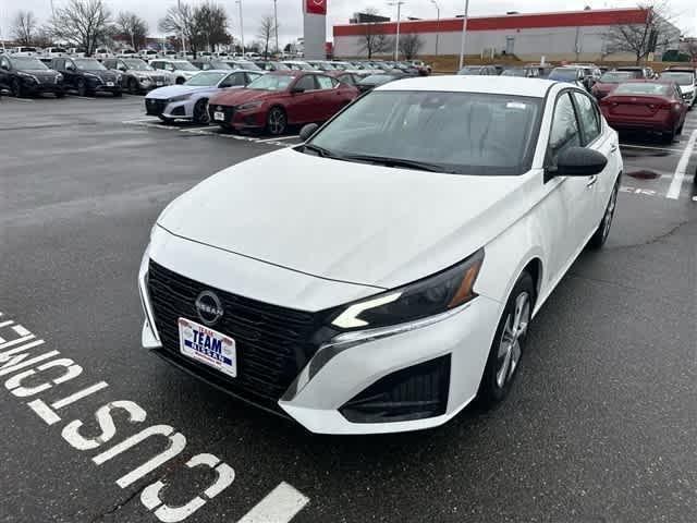 new 2025 Nissan Altima car, priced at $26,450
