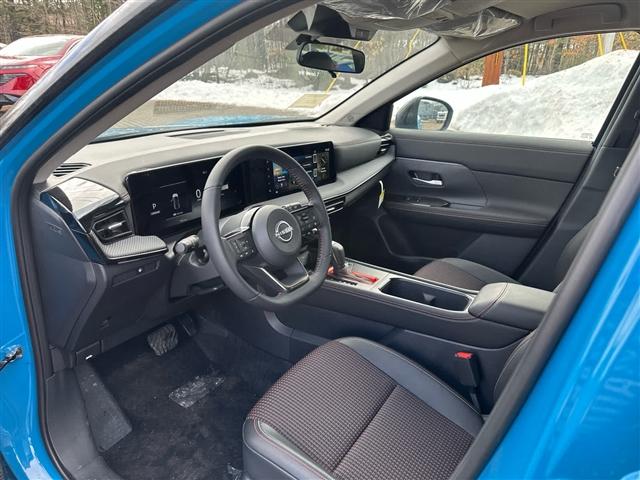 new 2025 Nissan Kicks car, priced at $30,487