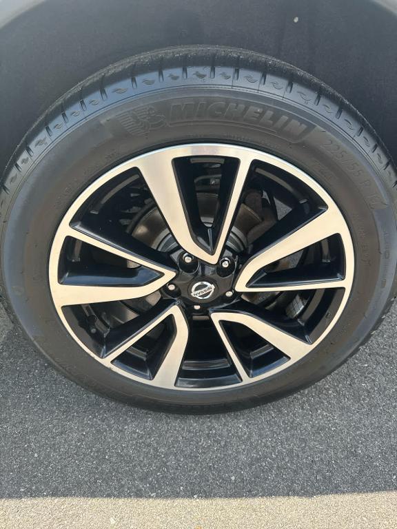 used 2018 Nissan Rogue car, priced at $20,700