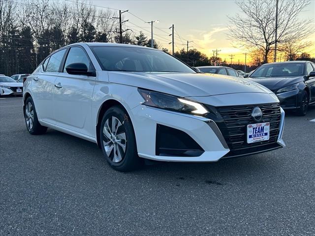 new 2025 Nissan Altima car, priced at $35,564