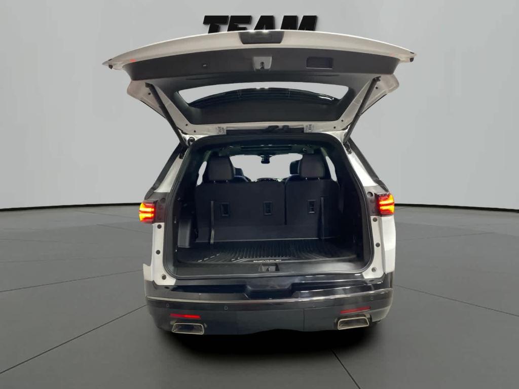 used 2023 Chevrolet Traverse car, priced at $41,689