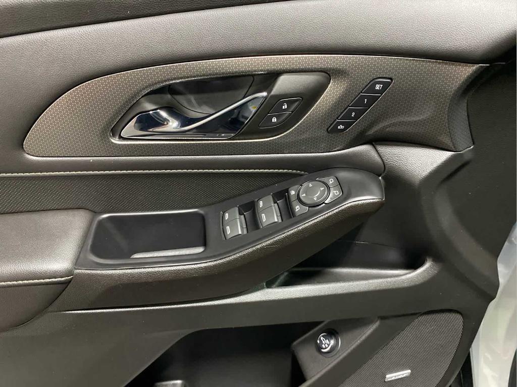 used 2023 Chevrolet Traverse car, priced at $41,689