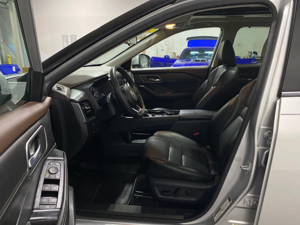 used 2021 Nissan Rogue car, priced at $23,605