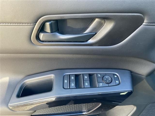 new 2025 Nissan Pathfinder car, priced at $38,129